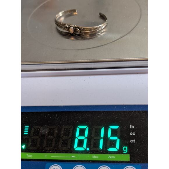 VTG Unsigned Navajo Mother of Pearl Feather Thin Sterling Silver Cuff Bracelet - Picture 4 of 6